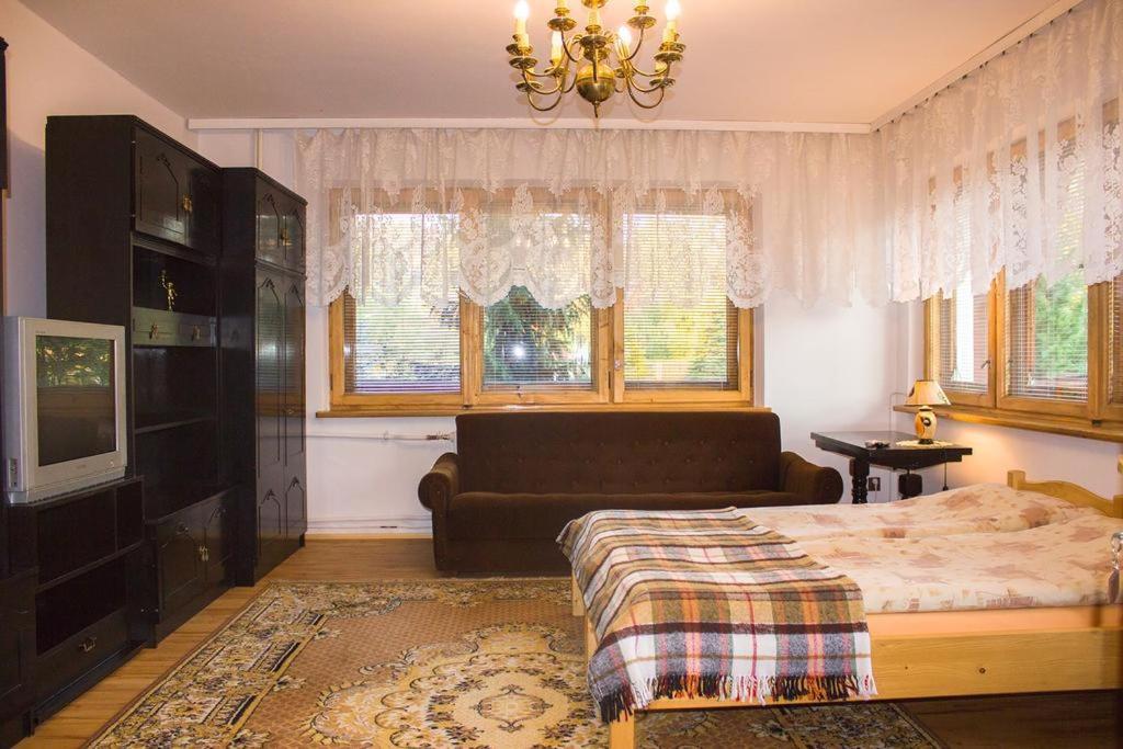 Hacjenda - Apartamenty I Pokoje Goscinne Czarna Góra Exteriér fotografie