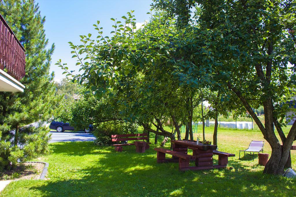 Hacjenda - Apartamenty I Pokoje Goscinne Czarna Góra Exteriér fotografie