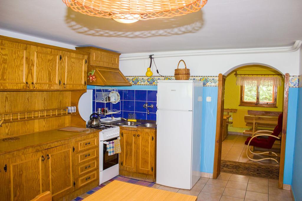 Hacjenda - Apartamenty I Pokoje Goscinne Czarna Góra Exteriér fotografie